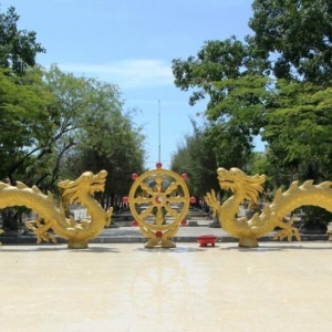 Дикий пляж и Лабиринт Дракона