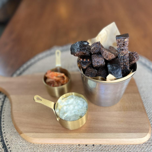 Крутоны в соусе кимчи