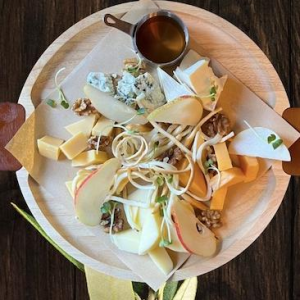 Тарелка сыров